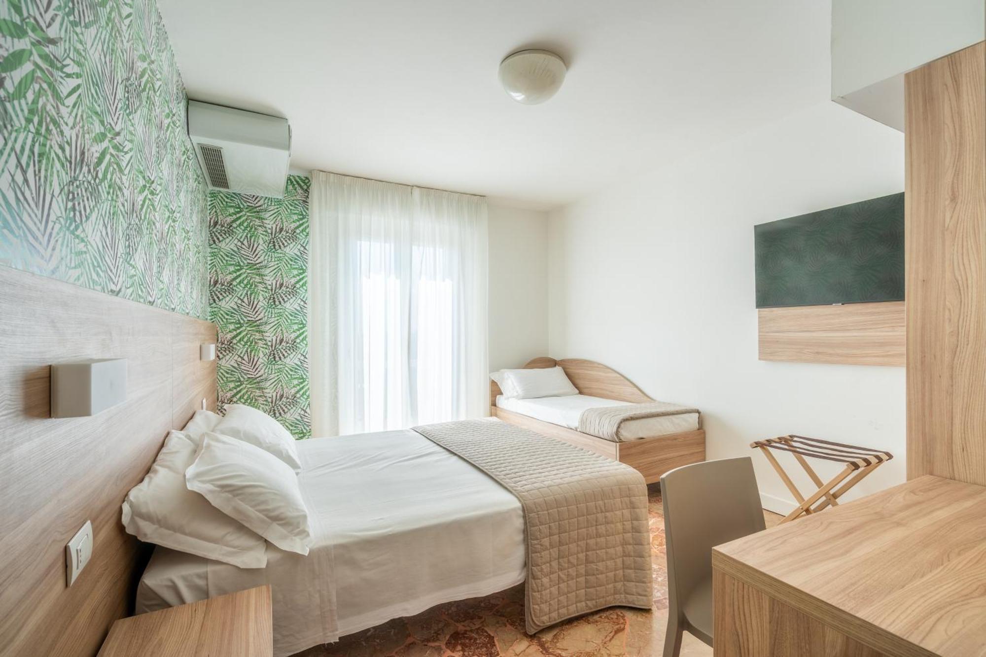 Lotus Hotel All Inclusive & Spiaggia Rimini Zewnętrze zdjęcie