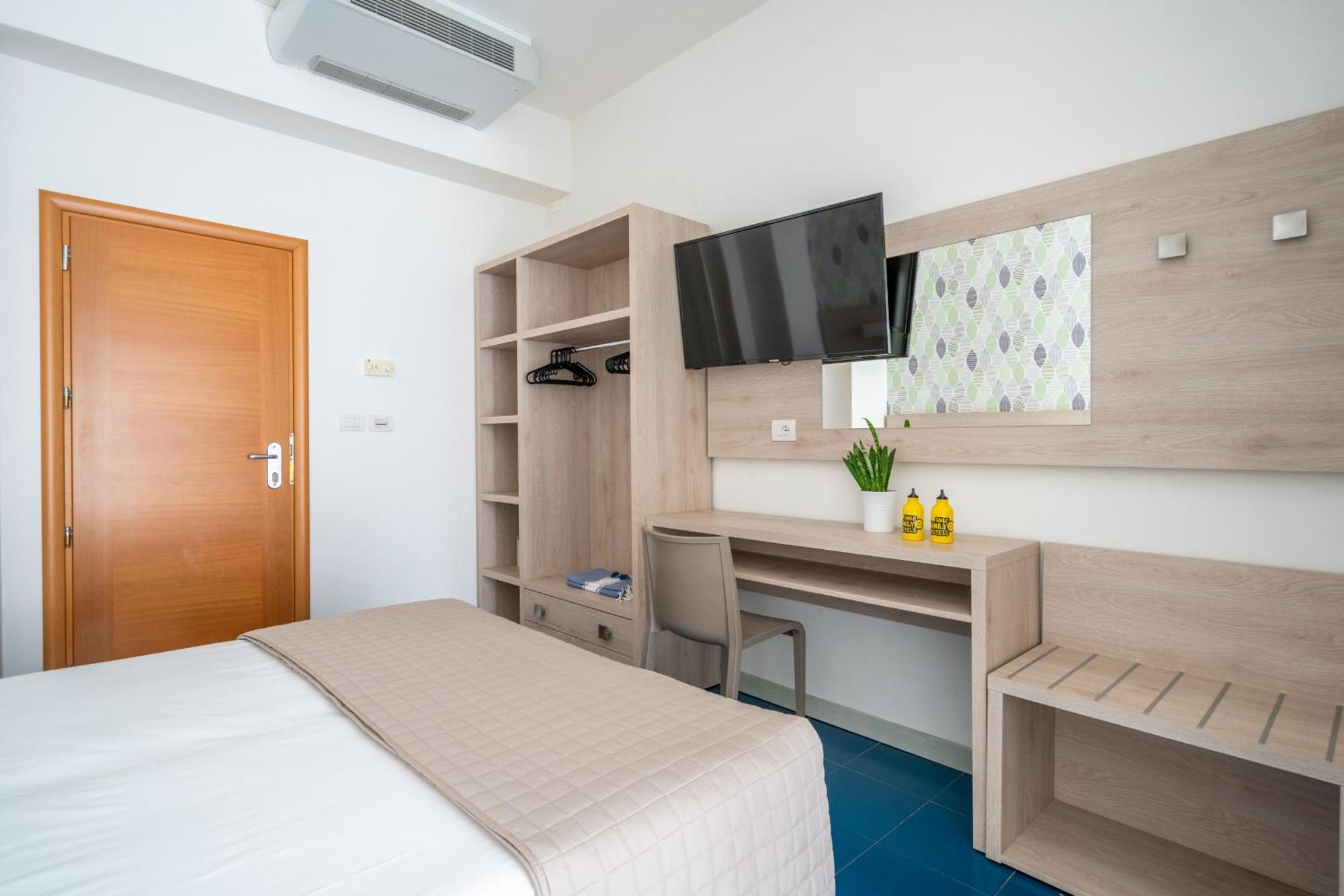 Lotus Hotel All Inclusive & Spiaggia Rimini Zewnętrze zdjęcie