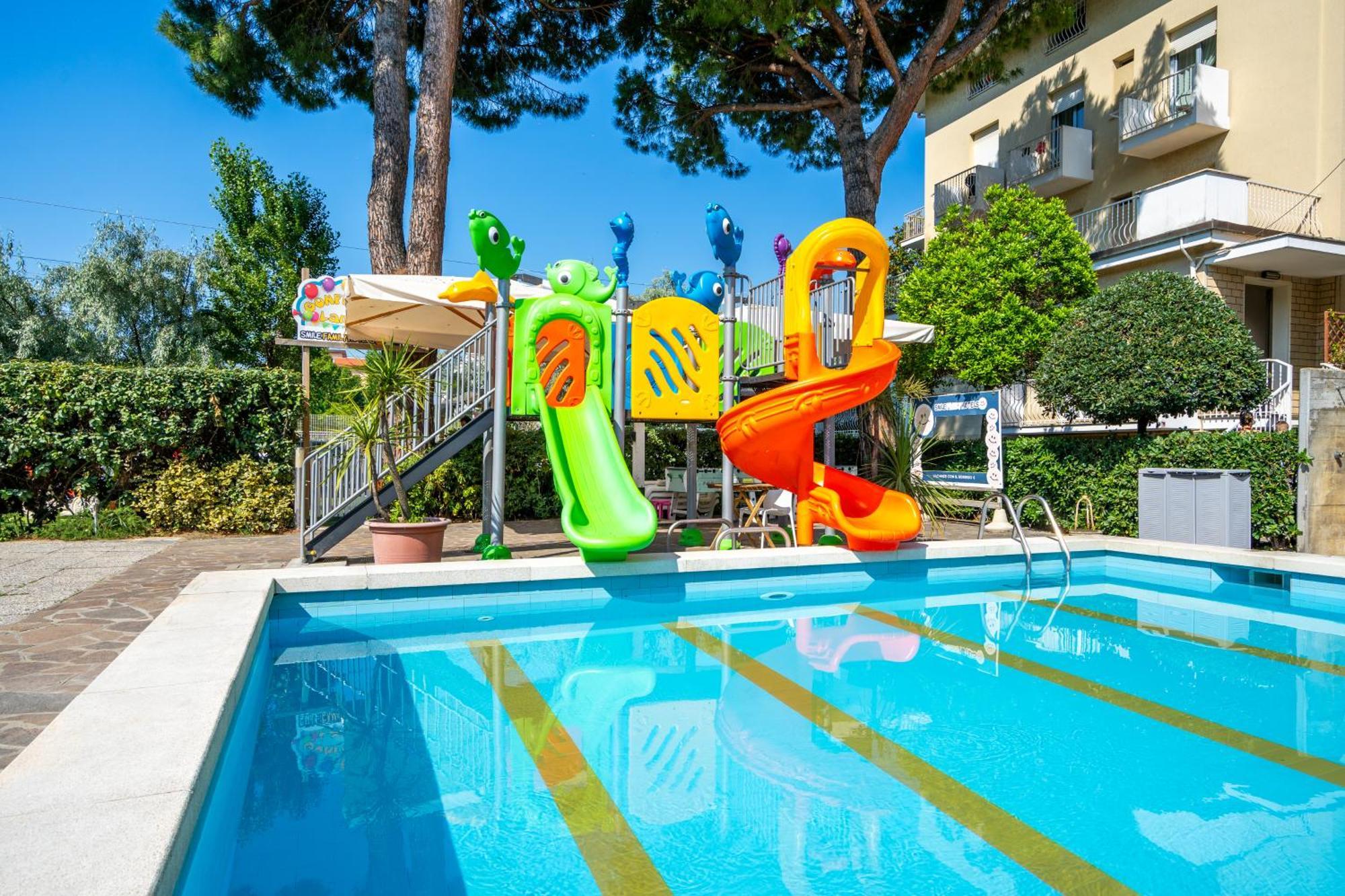 Lotus Hotel All Inclusive & Spiaggia Rimini Zewnętrze zdjęcie