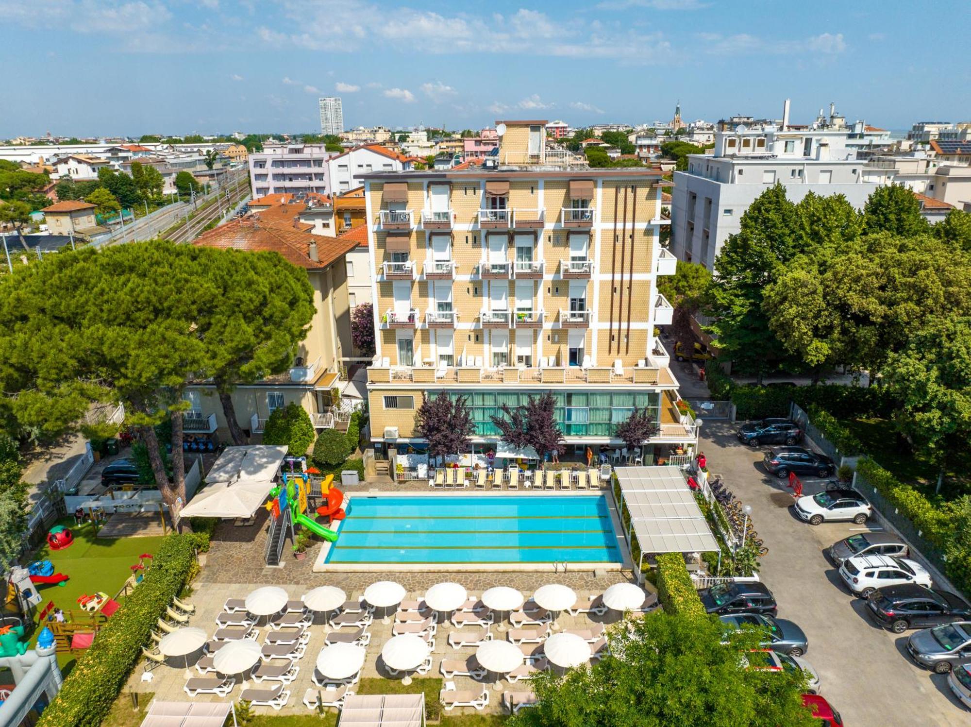 Lotus Hotel All Inclusive & Spiaggia Rimini Zewnętrze zdjęcie