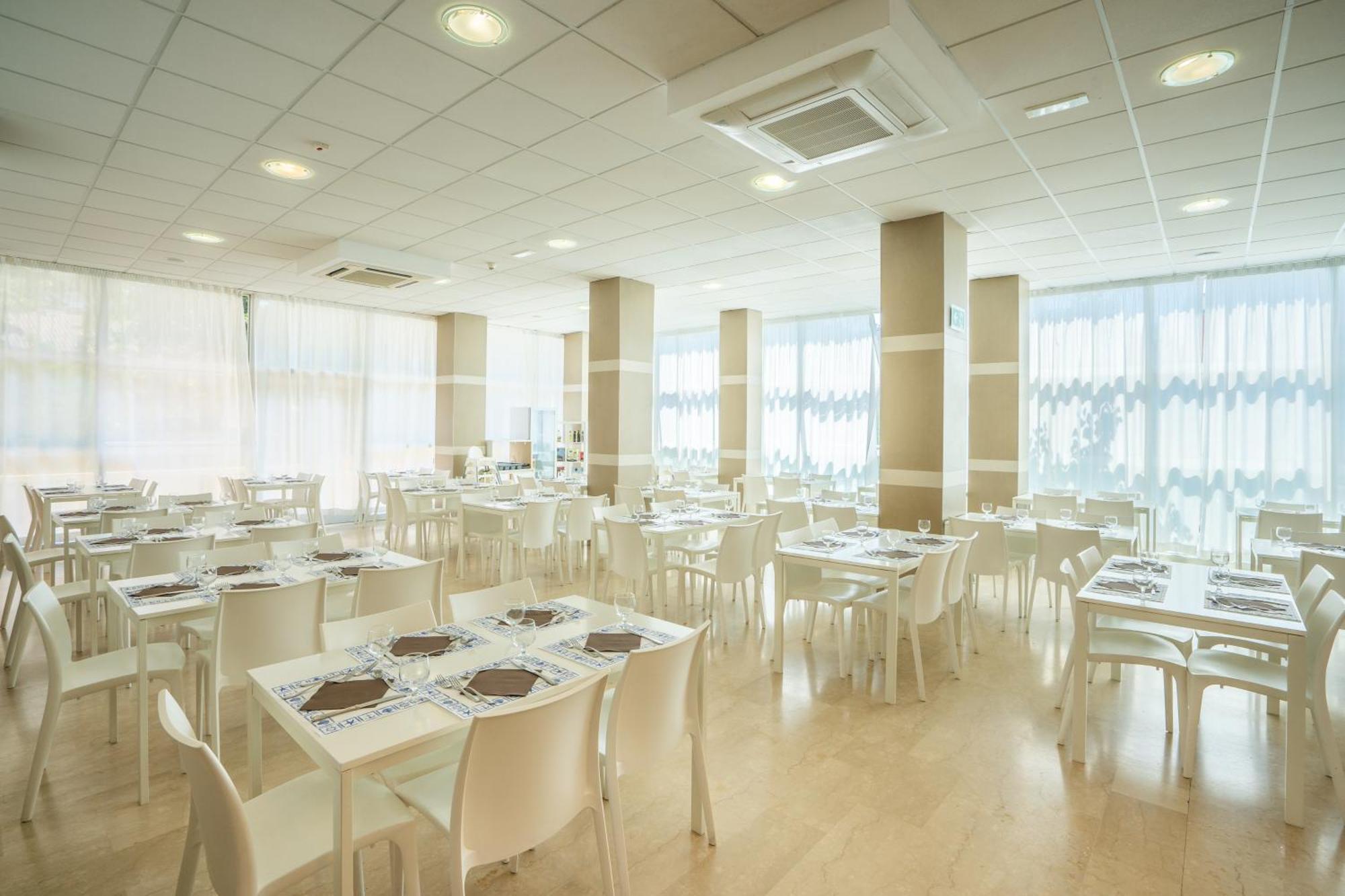 Lotus Hotel All Inclusive & Spiaggia Rimini Zewnętrze zdjęcie