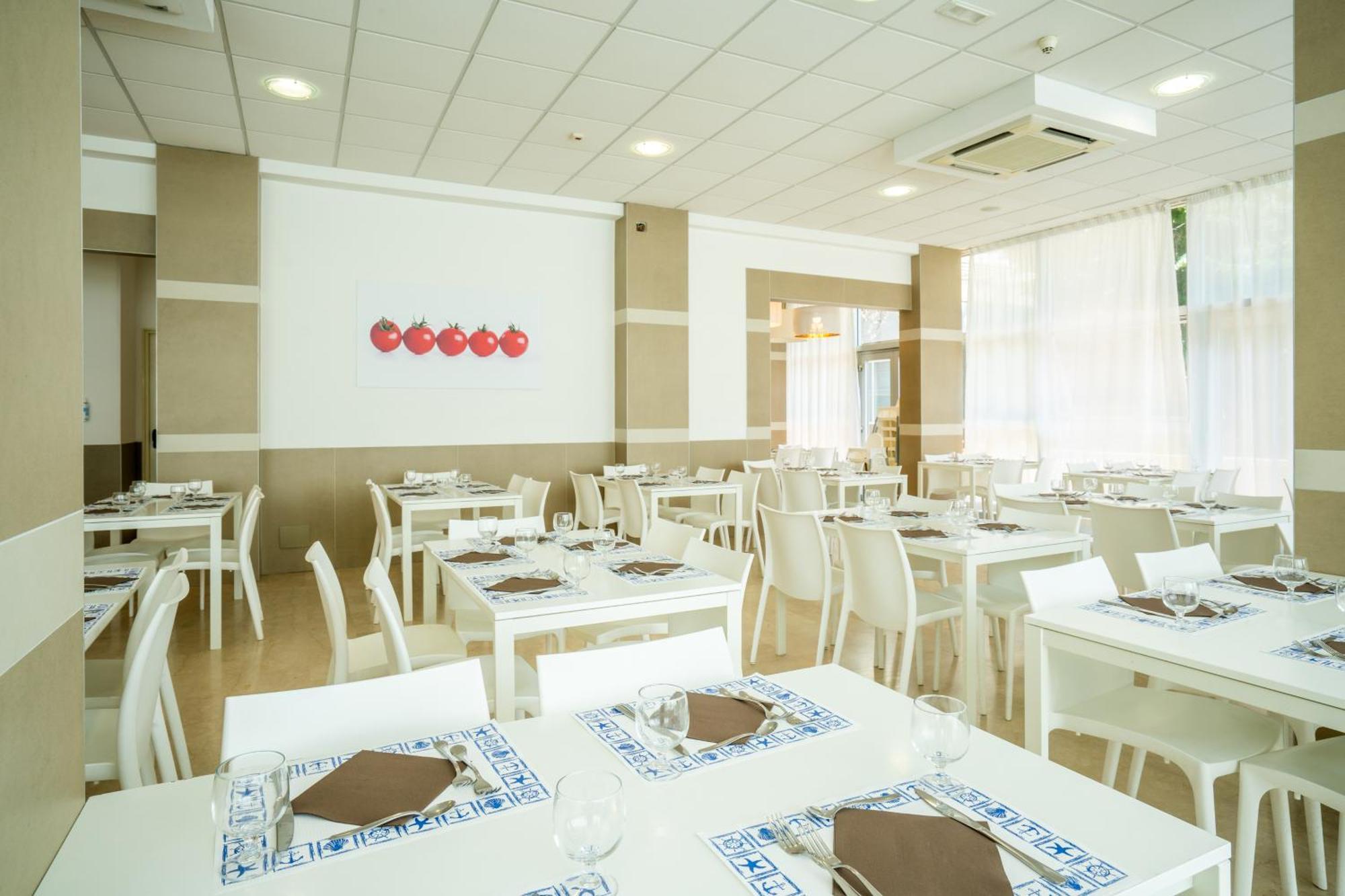 Lotus Hotel All Inclusive & Spiaggia Rimini Zewnętrze zdjęcie