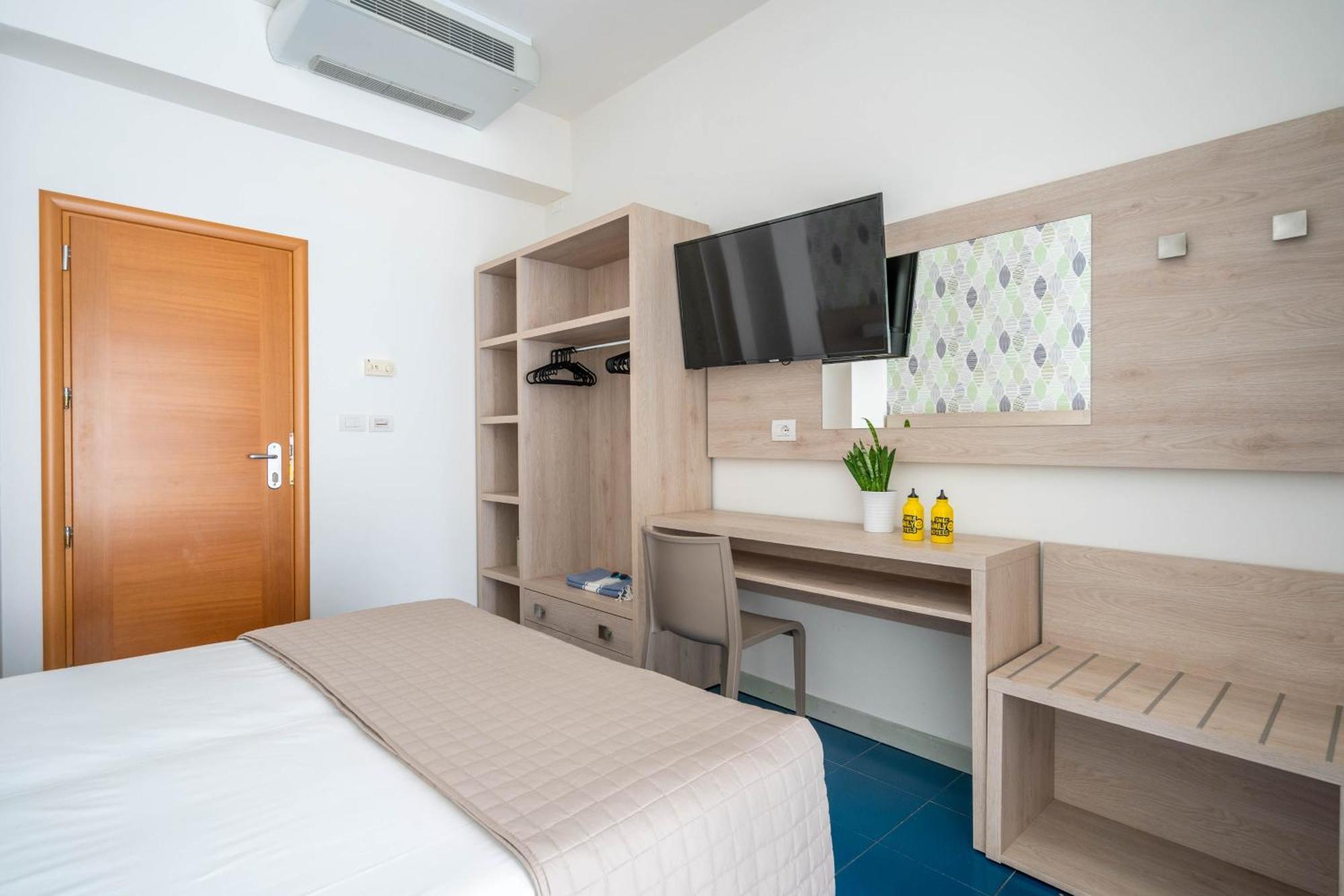 Lotus Hotel All Inclusive & Spiaggia Rimini Zewnętrze zdjęcie
