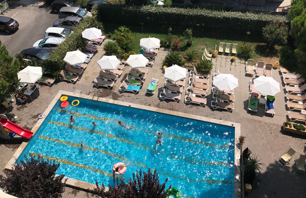 Lotus Hotel All Inclusive & Spiaggia Rimini Zewnętrze zdjęcie