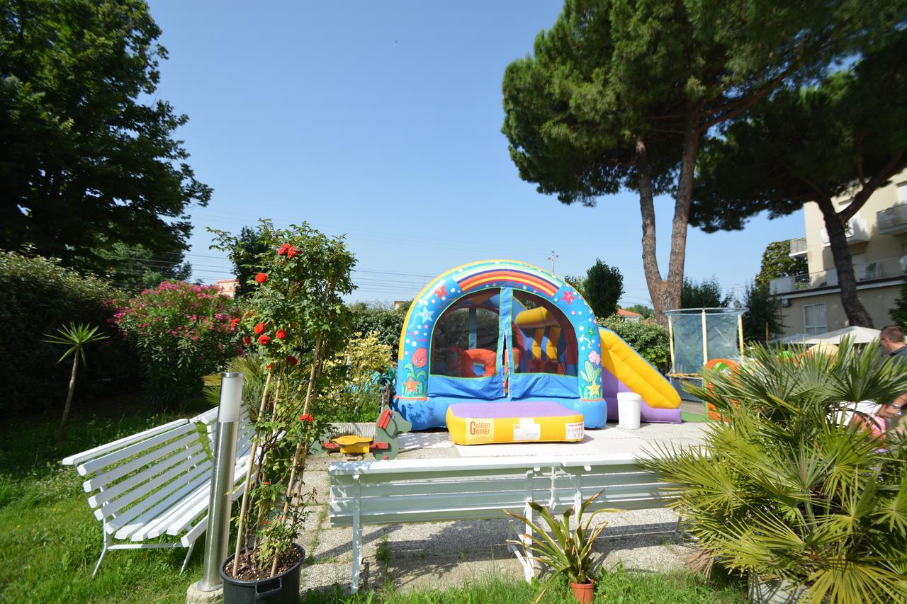Lotus Hotel All Inclusive & Spiaggia Rimini Zewnętrze zdjęcie