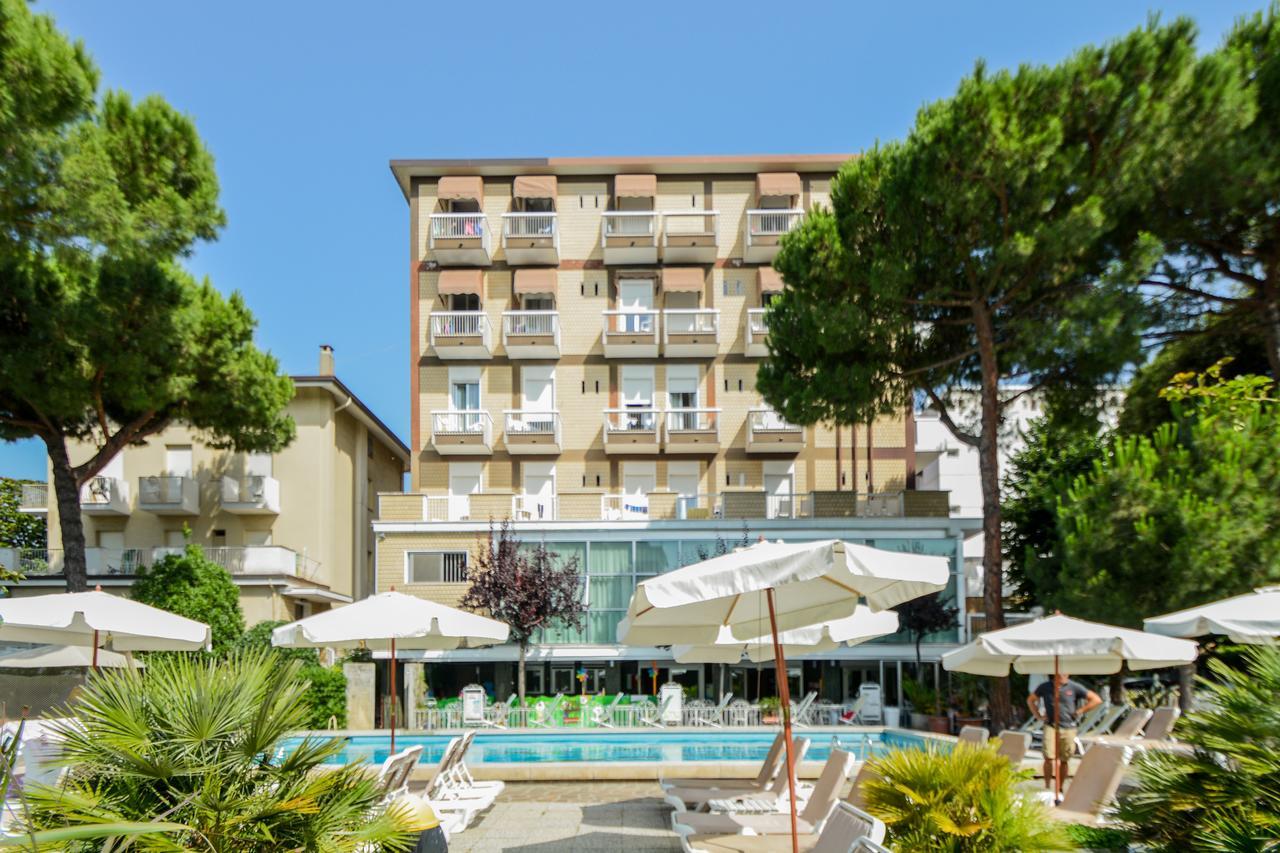 Lotus Hotel All Inclusive & Spiaggia Rimini Zewnętrze zdjęcie